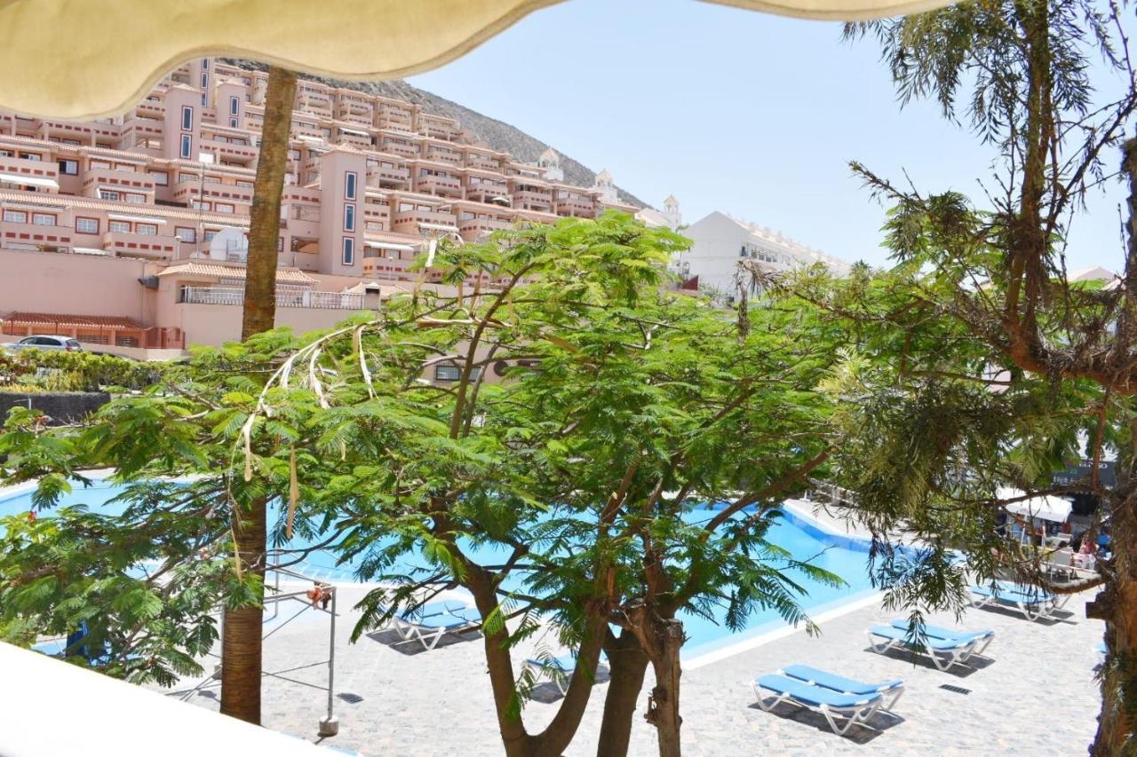 Castle Margherita'S Apartments Los Cristianos  Exterior foto