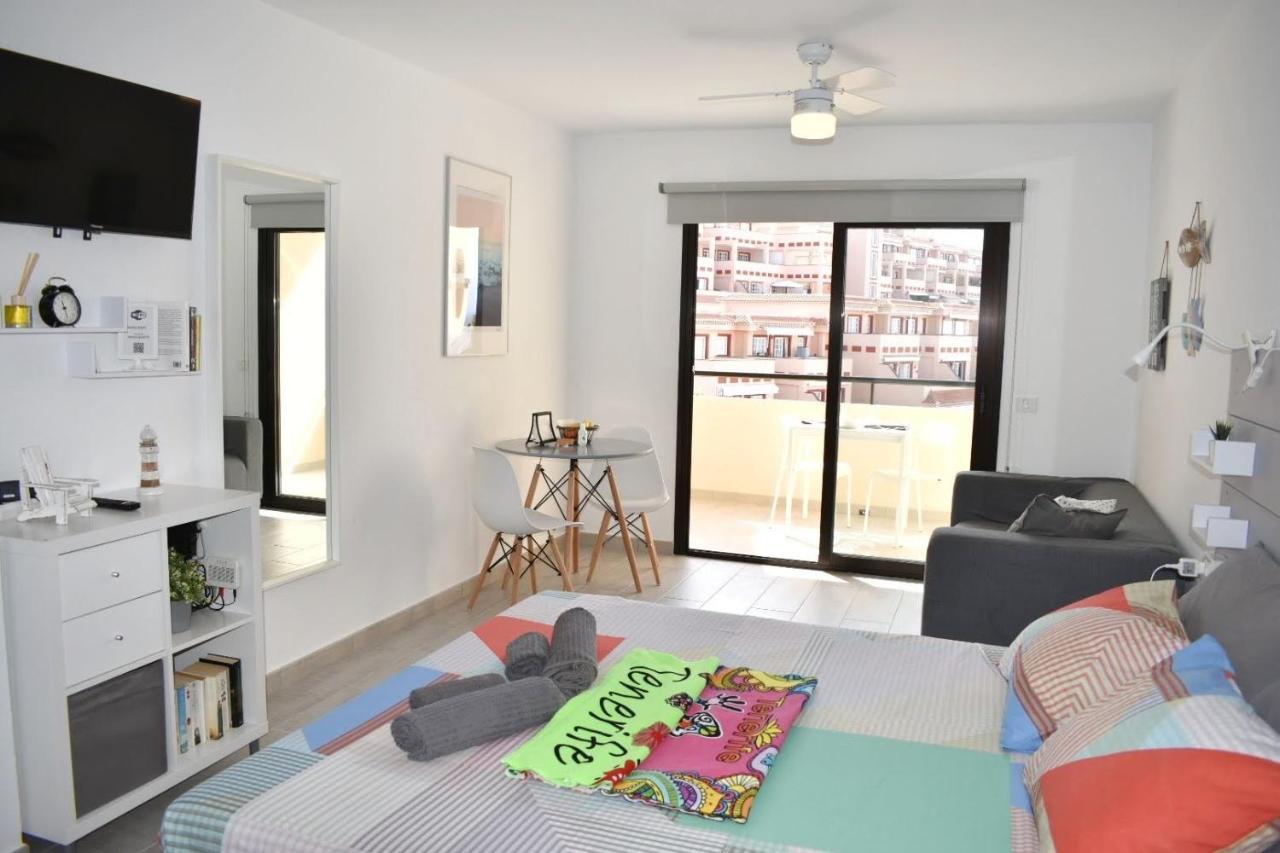 Castle Margherita'S Apartments Los Cristianos  Exterior foto