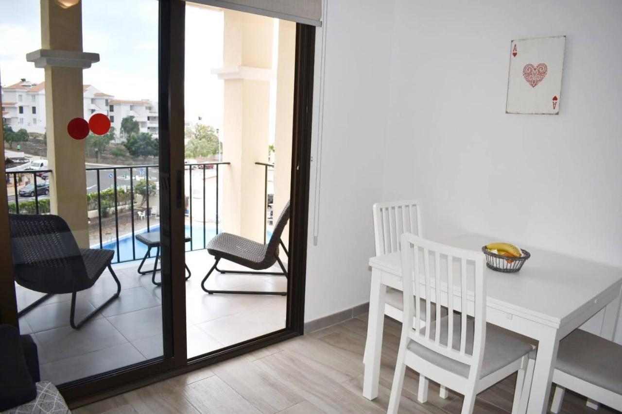 Castle Margherita'S Apartments Los Cristianos  Exterior foto